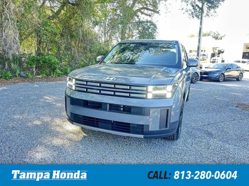 Used 2025 Hyundai Santa Fe SE FWD image 1