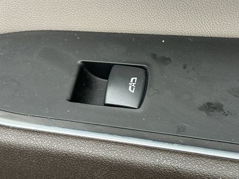 Used 2025 GMC Sierra 1500 SLT w/ SLT Premium Plus Package image 21