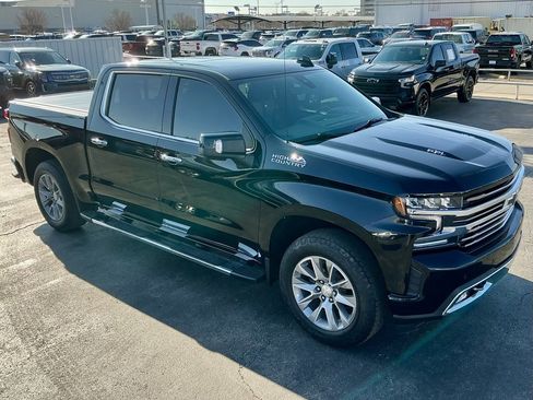 Used 2021 Chevrolet Silverado 1500 High Country w/ Technology Package image 4