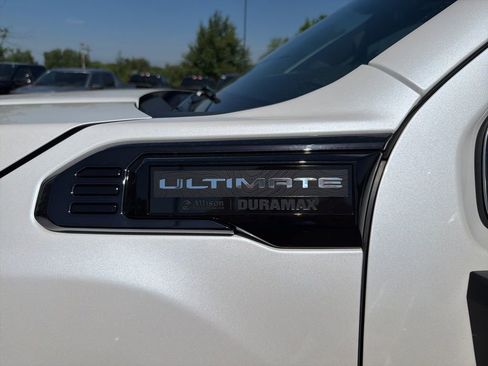Used 2025 GMC Sierra 2500 Denali Ultimate AWD/4WD image 18