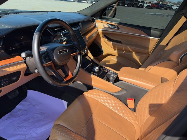 Used 2021 Jeep Grand Cherokee L Summit AWD/4WD image 17