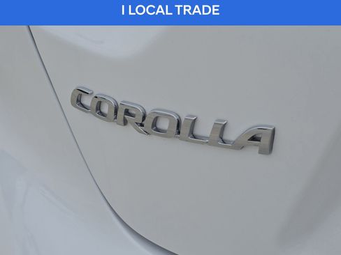 Used 2022 Toyota Corolla LE image 9