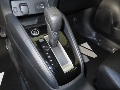 New 2025 Nissan Versa SV w/ Electronics Package FWD image 21