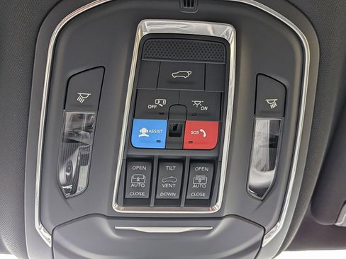 New 2026 Jeep Grand Wagoneer Limited AWD/4WD image 17