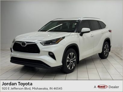 Used 2021 Toyota Highlander XLE