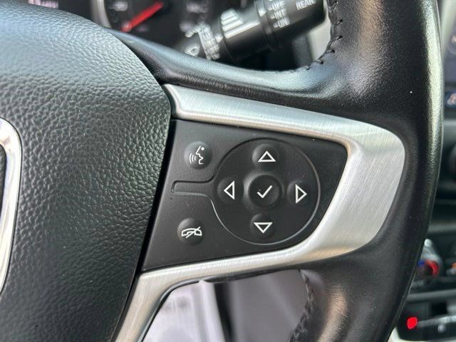 Used 2022 GMC Terrain SLT w/ Infotainment Package II FWD image 18