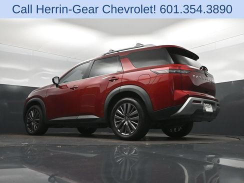 Used 2023 Nissan Pathfinder SL w/ SL Premium Package FWD image 41