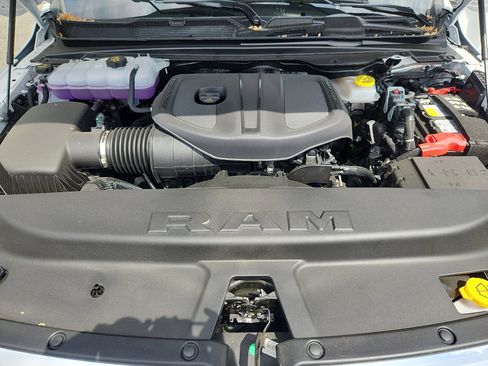 New 2025 RAM 1500 Big Horn AWD/4WD image 19