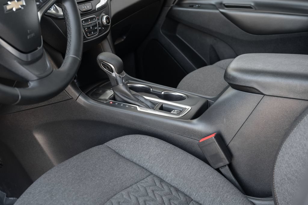 Used 2024 Chevrolet Equinox LT FWD image 34