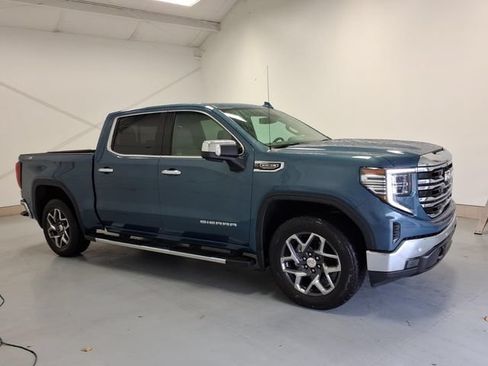 Used 2024 GMC Sierra 1500 SLT w/ SLT Premium Plus Package AWD/4WD image 2