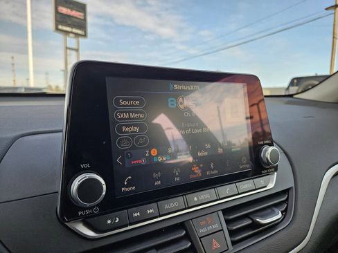 Used 2025 Nissan Altima 2.5 S image 18