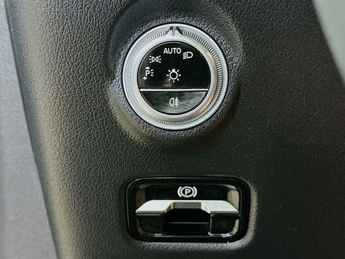 Used 2022 Mercedes-Benz C 300 C 300 image 26