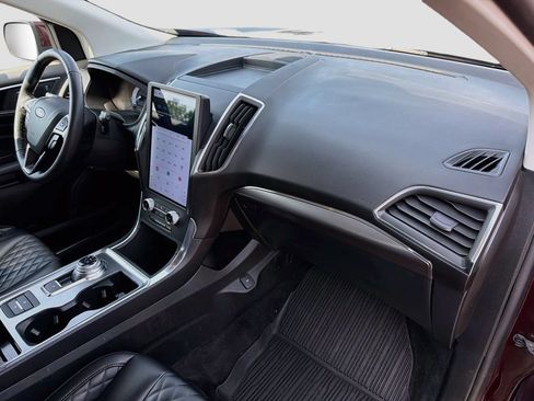 Used 2024 Ford Edge Titanium AWD/4WD image 30