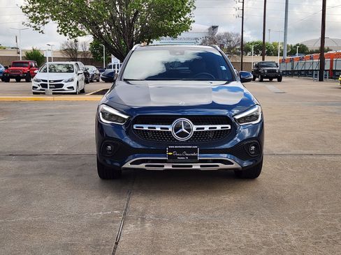 Used 2023 Mercedes-Benz GLA 250 4MATIC image 3