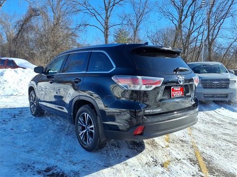 Used 2016 Toyota Highlander XLE image 5