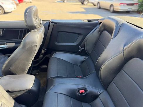 Used 2018 Ford Mustang Premium RWD image 26