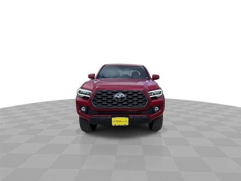 Used 2021 Toyota Tacoma TRD Off-Road w/ Technology Package AWD/4WD image 3