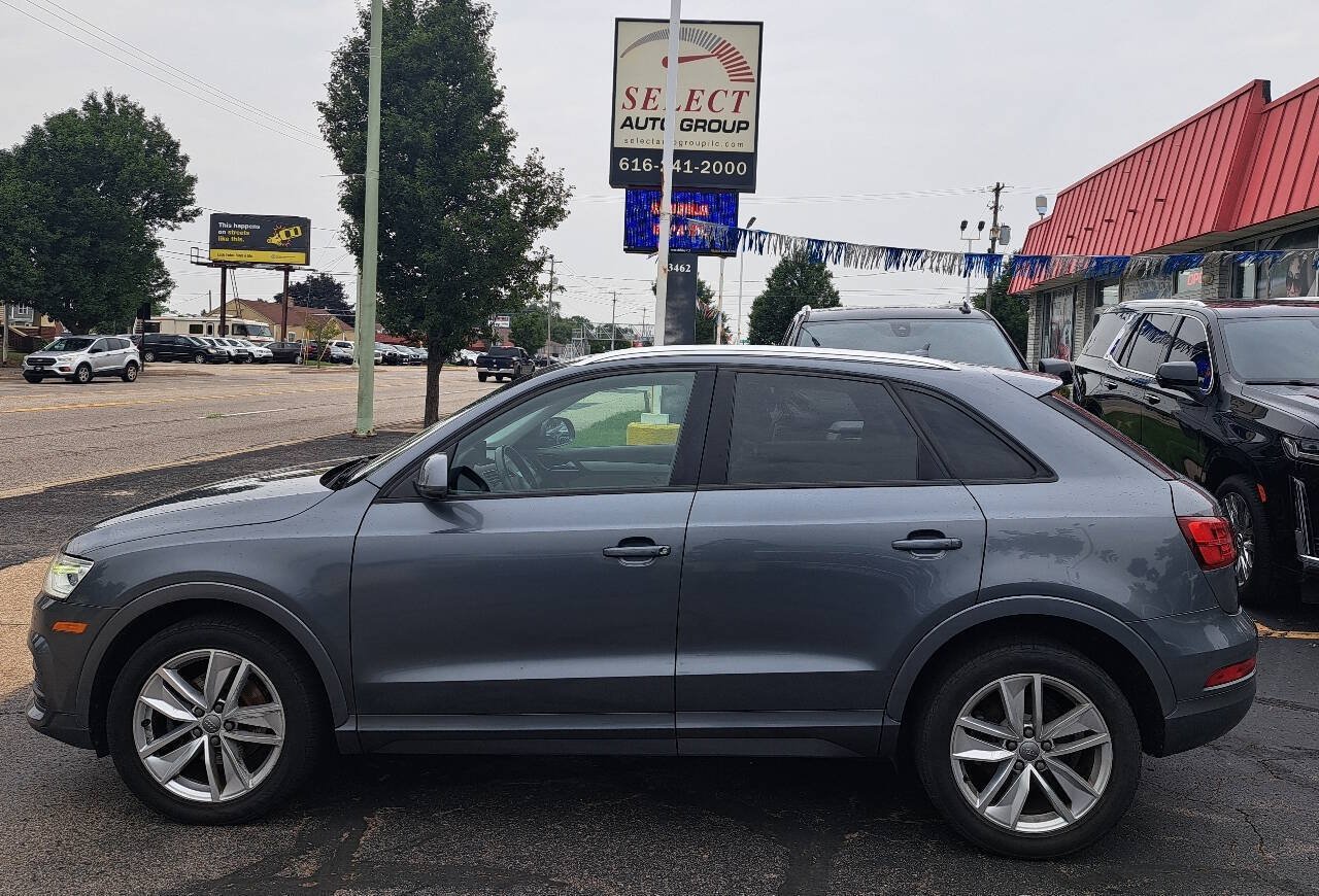 Used 2017 Audi Q3 2.0T Premium FWD image 1