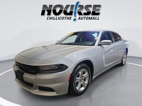 Used 2020 Dodge Charger SXT RWD image 1