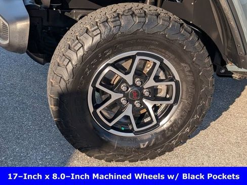 Used 2024 Jeep Wrangler Unlimited Rubicon image 3