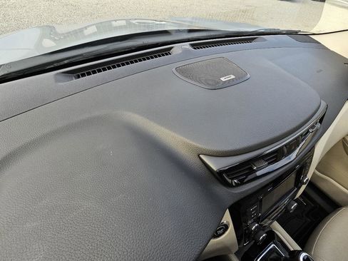 Used 2019 Nissan Rogue Sport SL w/ Premium Package image 67