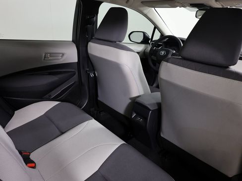 Used 2023 Toyota Corolla LE image 31