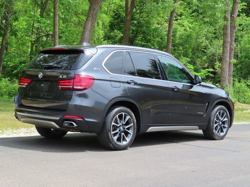 Used 2018 BMW X5 xDrive40e AWD/4WD image 3