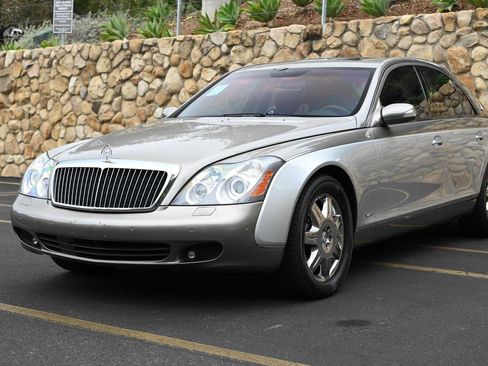 Used 2005 Maybach 57 RWD image 3
