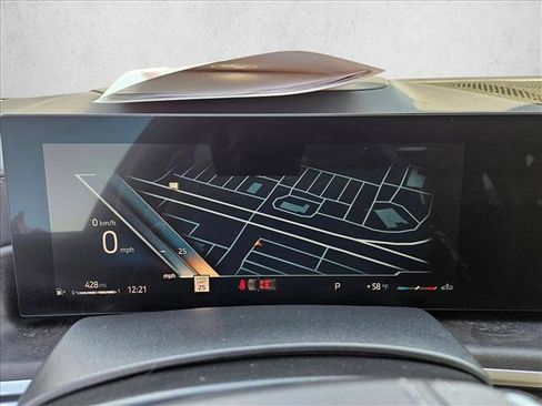 Certified 2024 BMW X7 xDrive40i w/ Premium Package image 11