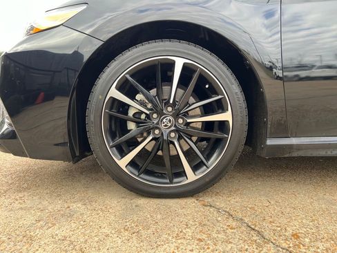 Used 2020 Toyota Camry XSE image 25