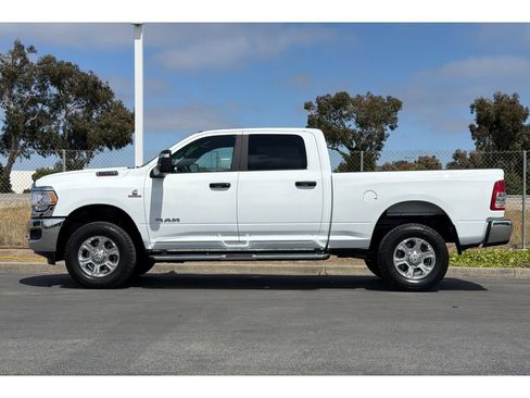 Used 2024 RAM 2500 Big Horn AWD/4WD image 7