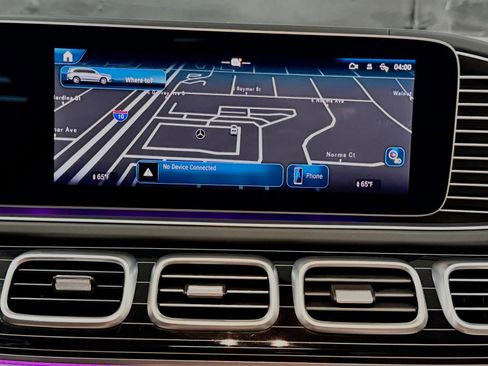 Certified 2024 Mercedes-Benz GLS 63 AMG 4MATIC image 32