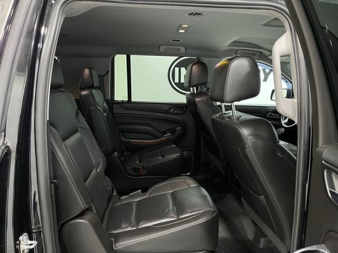 Used 2018 Chevrolet Suburban Premier image 34