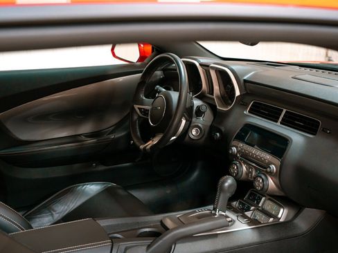 Used 2011 Chevrolet Camaro SS image 21