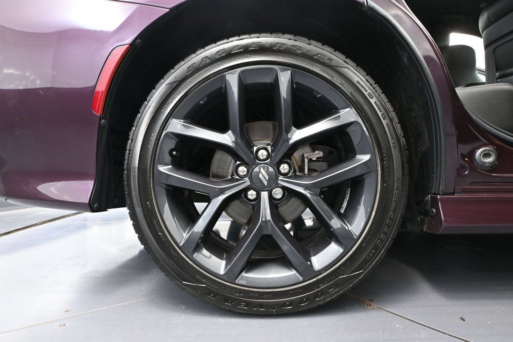 Used 2021 Dodge Charger R/T w/ Plus Group RWD image 11