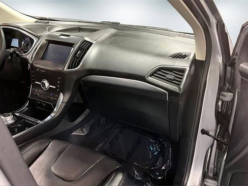 Used 2020 Ford Edge Titanium w/ Equipment Group 301A image 27