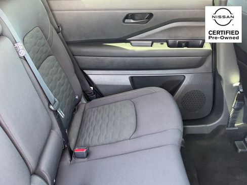 Certified 2025 Nissan Pathfinder SV AWD/4WD image 11