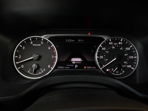 Used 2025 Nissan Rogue SV FWD image 37