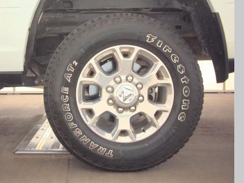 Used 2024 RAM 2500 Laramie AWD/4WD image 18