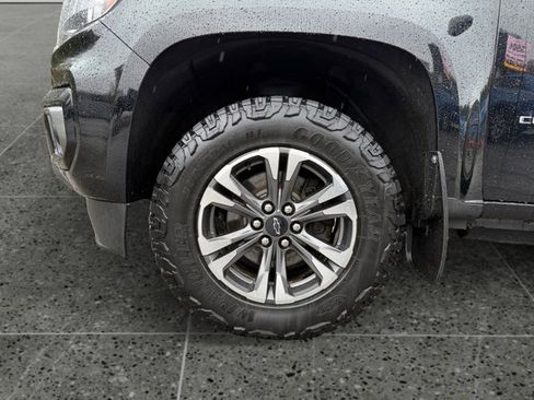Used 2021 Chevrolet Colorado Z71 AWD/4WD image 14