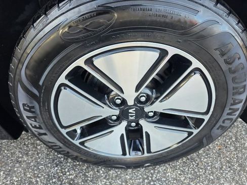 Used 2013 Kia Optima LX image 10