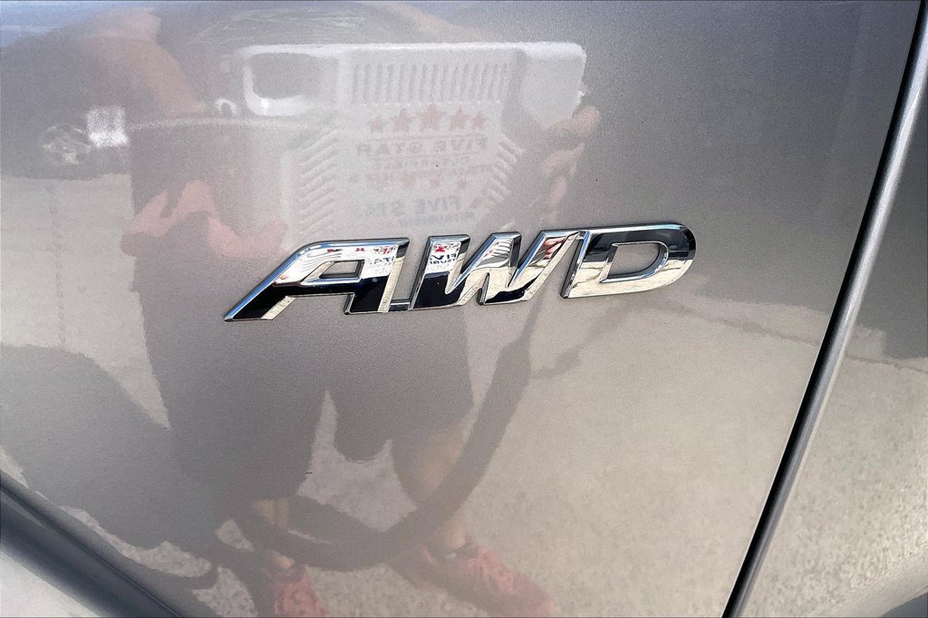 Used 2022 Honda CR-V EX image 8