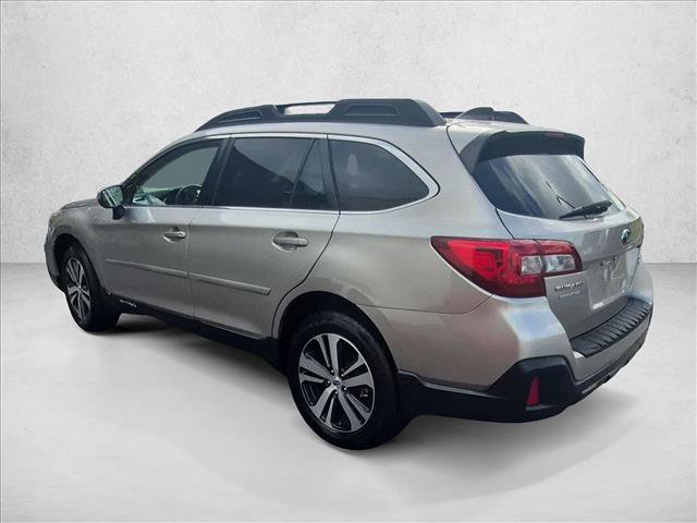Used 2018 Subaru Outback 3.6R Limited AWD/4WD image 8
