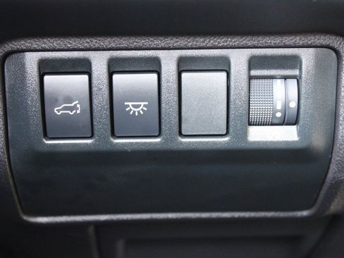 Used 2025 Subaru Ascent Bronze Edition w/ Onyx Package image 13