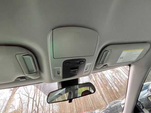 Used 2022 Toyota Camry LE image 43