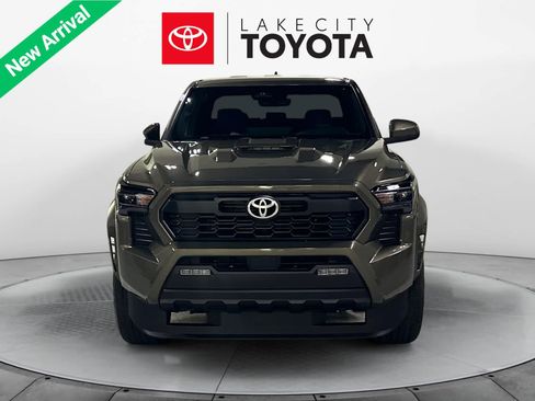 Used 2025 Toyota Tacoma TRD Sport image 10
