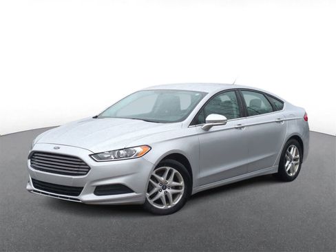 Used 2014 Ford Fusion SE image 1