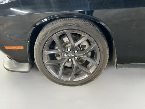 Used 2022 Dodge Challenger R/T w/ Plus Package image 30