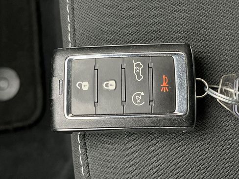Used 2023 Jeep Grand Cherokee L Laredo w/ Luxury Tech Group I AWD/4WD image 26