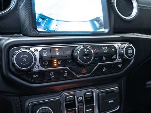 Used 2021 Jeep Gladiator Overland w/ Popular Equipment Package image 27